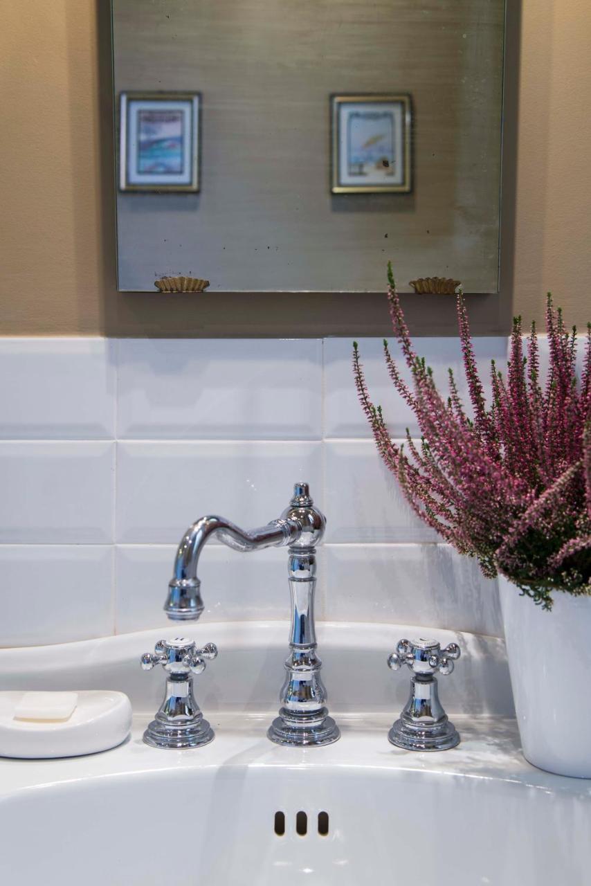 Frimi Boutique Rooms B&B ฟลอเรนซ์ ภายนอก รูปภาพ